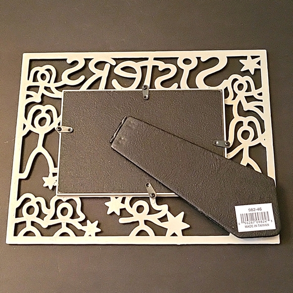 NEW Malden "Sisters" Brushed Silver-tone Photo Frame, Figures, 4" x 6" - Picture 6 of 8